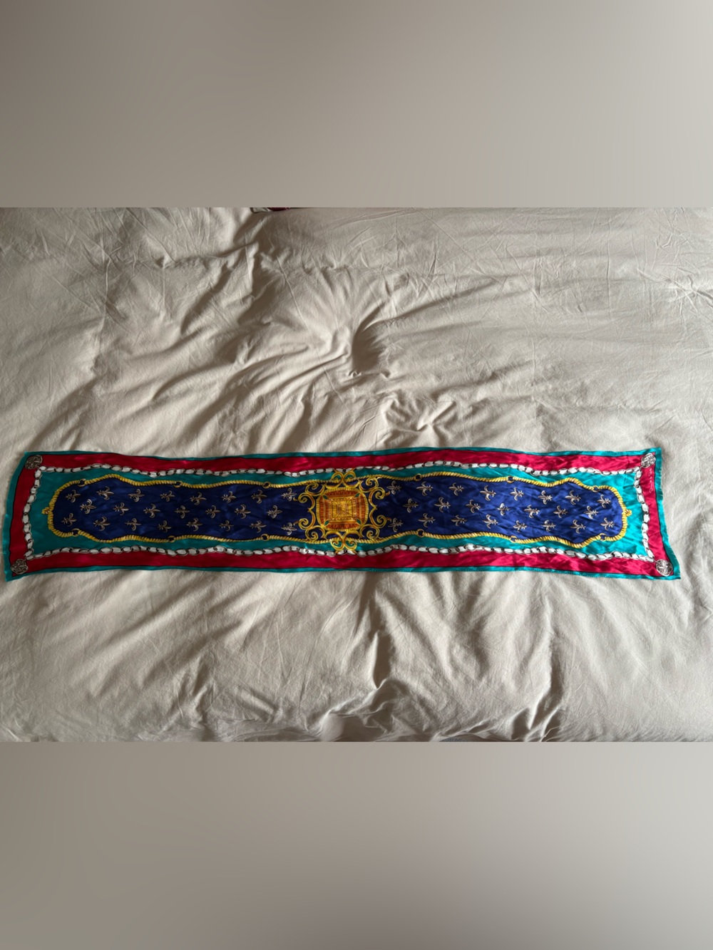 Oscar de la Renta Silk Scarf - Picture 3 of 5